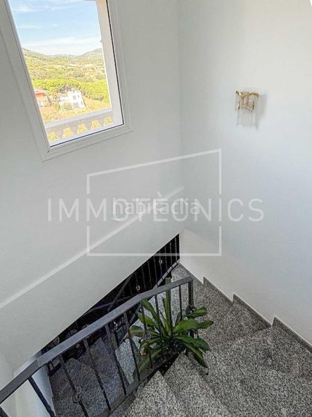 Foto df5f9c51-ecc0-43ab-bb1e-73020a219041. Chalet dans calle pl6 parc de Calella. josep gallart 83 dans Calella