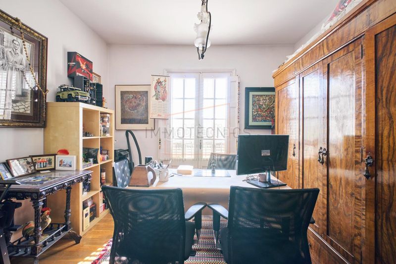 Foto 142eb9d2-60ae-45f5-8493-14ef2cda0d53. Masia amb aparcament a Cortes-Huertas Madrid