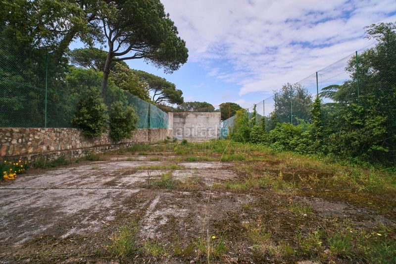 Foto 4e0fcd4e-6df7-4f50-bdb4-486f5eefd414. Masia amb aparcament a Cortes-Huertas Madrid