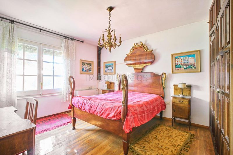 Foto 4f1be8d5-1362-4e1f-8b3d-314680cb53d8. Masia amb aparcament a Cortes-Huertas Madrid