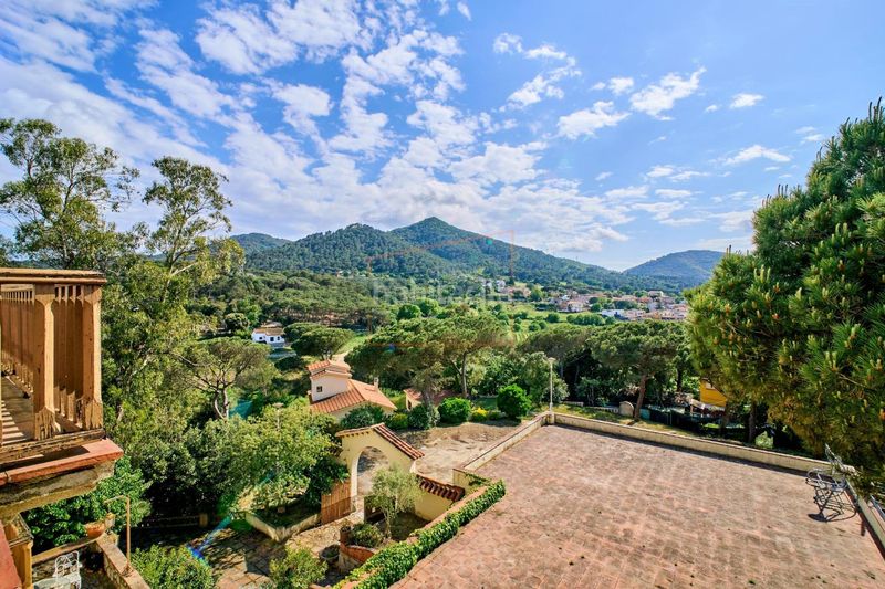 Foto 7e85fb28-4299-4484-8ae1-c0f28fff10db. Masia amb aparcament a Cortes-Huertas Madrid