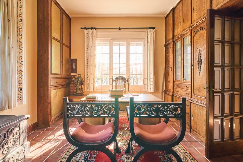 Foto 8d3c5dea-b9c0-43f5-bcf3-8c8cdb5d4c03. Masia amb aparcament a Cortes-Huertas Madrid