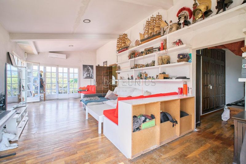 Foto 9ded2bb2-725a-456b-8cb5-45b4fbe21359. Masia amb aparcament a Cortes-Huertas Madrid