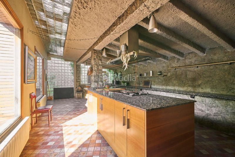 Foto ba1d03fa-5344-453c-9cbe-168ccd9b5fd1. Masia amb aparcament a Cortes-Huertas Madrid