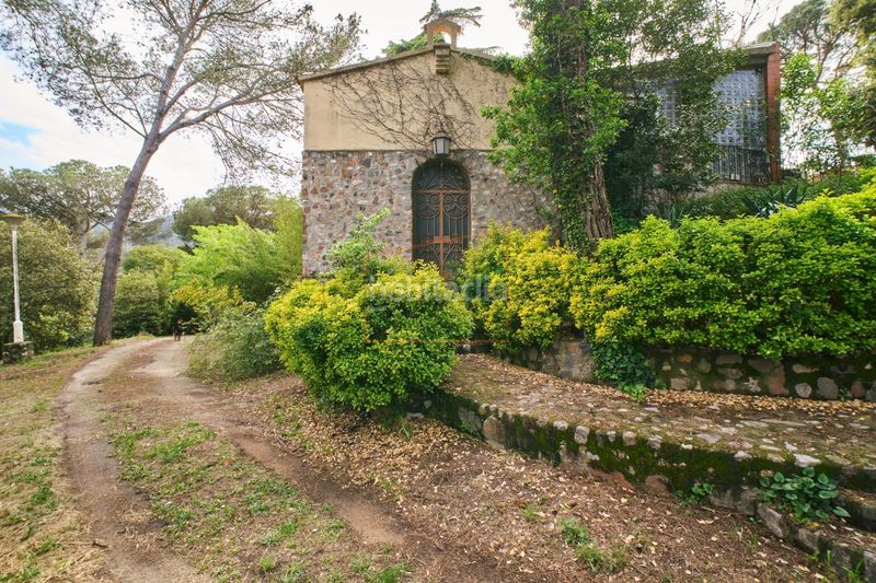 Foto d0a2dcc2-abb4-4fac-946b-326f2217acab. Masia amb aparcament a Cortes-Huertas Madrid