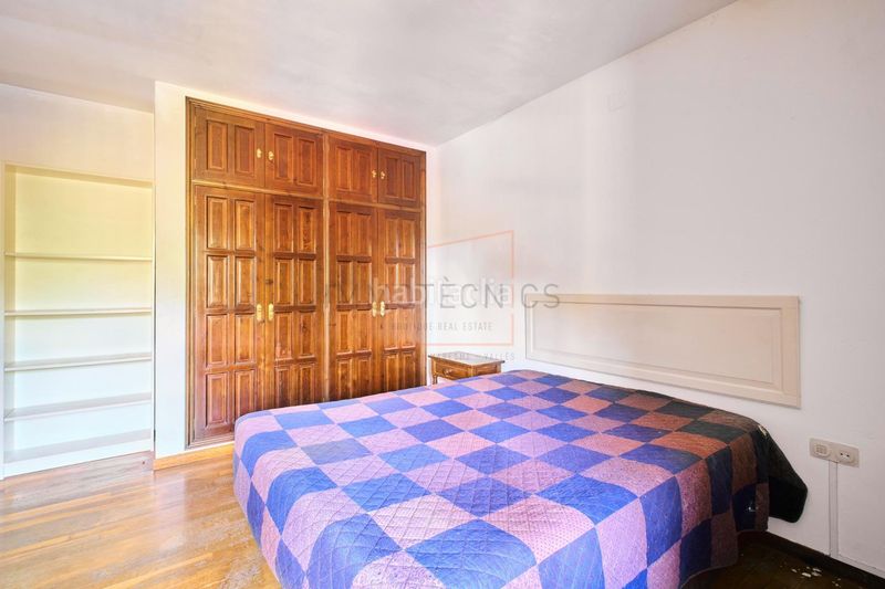 Foto d7e79bc4-b70e-4f6d-936d-372ac9ae90e7. Masia amb aparcament a Cortes-Huertas Madrid