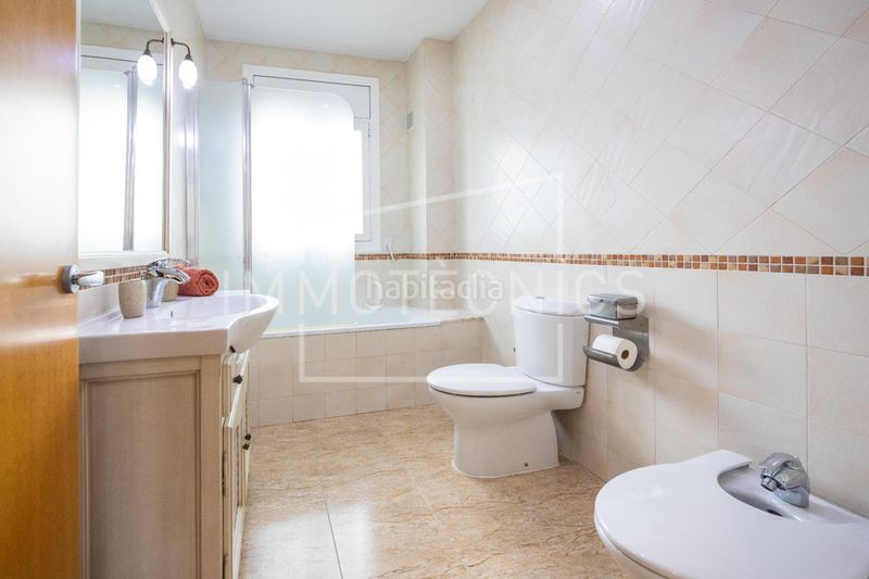 Foto 493f900b-103c-4523-b276-cf6081ea9a57. Casa amb calefacció aparcament piscina a Cànoves i Samalús