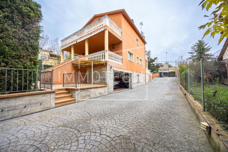 Foto bdf481c5-b4ee-4c6e-a319-7caa98e96f70. Casa amb calefacció aparcament piscina a Cànoves i Samalús