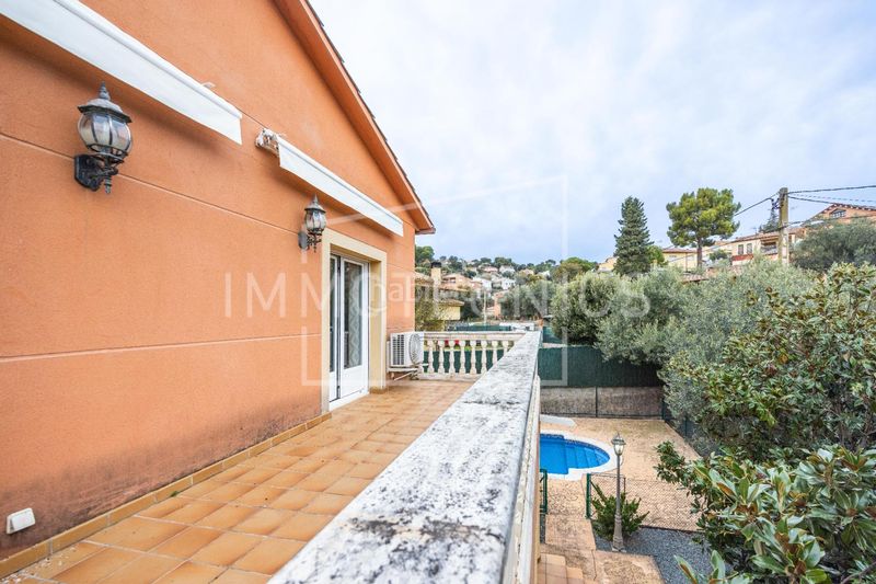 Foto f2627a09-cd75-416c-bbe8-0c0b71ec9e77. Casa amb calefacció aparcament piscina a Cànoves i Samalús