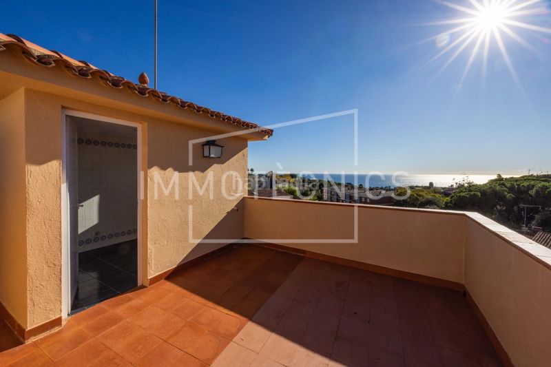Foto 97215b11-3623-4b4b-b6e9-bb110752e322. Casa amb aparcament a Sant Vicenç Centre Sant Vicenç de Montalt