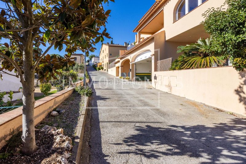 Foto 98d45295-096e-4ad0-b151-f6924cf3c580. Casa amb calefacció aparcament a Sant Vicenç Centre Sant Vicenç de Montalt