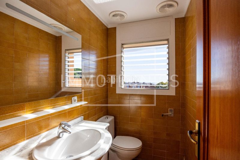 Foto ae9834c1-df26-4be6-b5c7-6c5d44c64135. Casa amb calefacció aparcament a Sant Vicenç Centre Sant Vicenç de Montalt