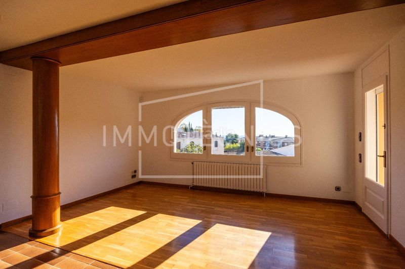 Foto b007ce69-8746-4577-a477-05514c4b8bb2. Casa amb aparcament a Sant Vicenç Centre Sant Vicenç de Montalt