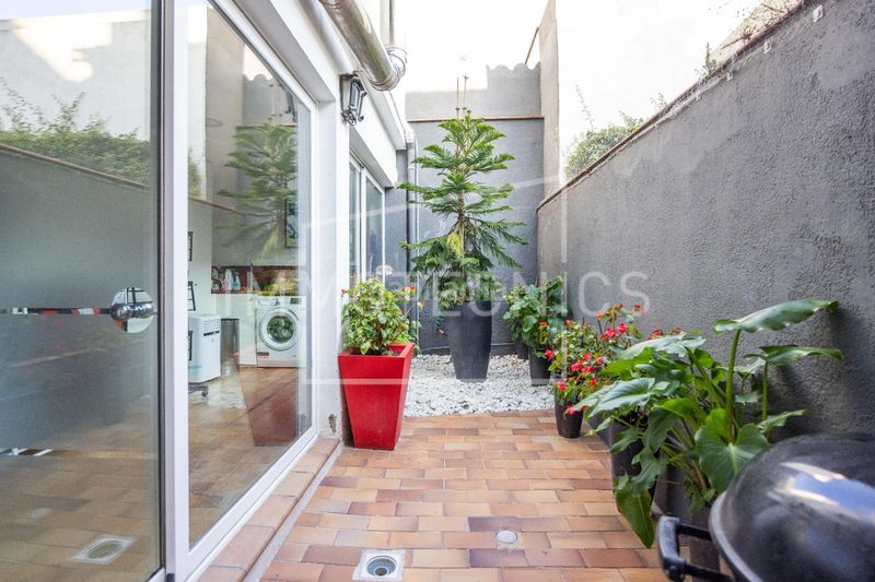 Foto d0e92a53-31b7-4d15-82b1-061269839843. Casa adossada amb calefacció aparcament a Centre Granollers