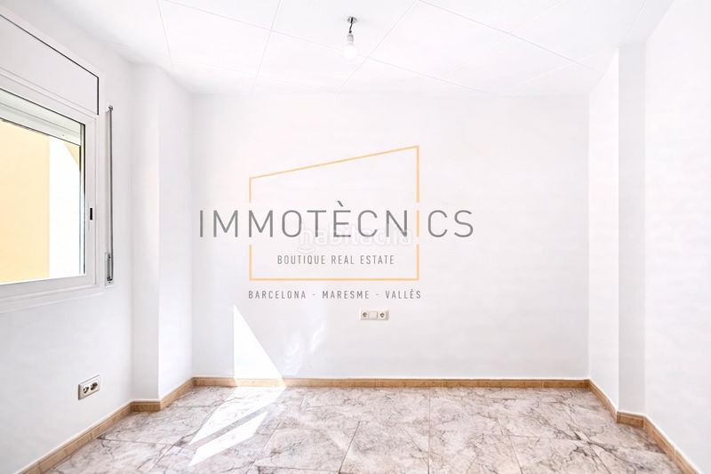 Foto c6797fb7-1751-4739-b4b3-89680b95378c. Planta baixa amb calefacció a Canet de Mar