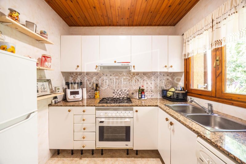 Foto 53c7e125-792e-4597-afbc-c1c599c372d2. Casa  a cuatro vientos con vistas mar en Sant Cebrià de Vallalta