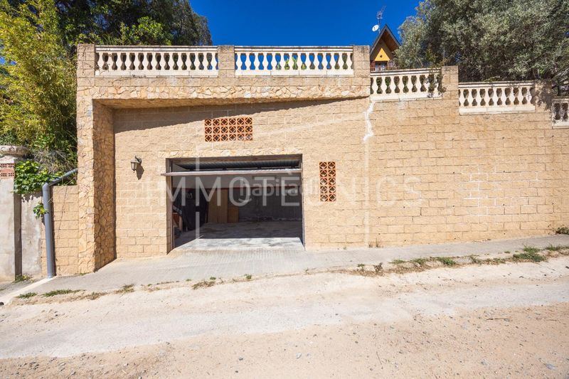 Foto e0a6dab3-f3ea-4f9a-a23e-e769b19f54da. Casa  a cuatro vientos con vistas mar en Sant Cebrià de Vallalta