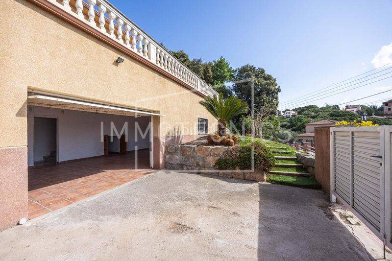 Foto 1cbfef36-37ef-41da-bf00-6307dcd6414e. Casa amb aparcament a Cànoves i Samalús