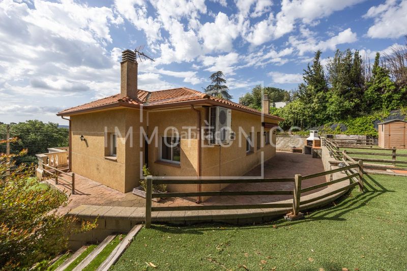 Foto 1e1e5e7e-87b6-46d8-959b-c2124c27b642. Casa amb aparcament a Cànoves i Samalús