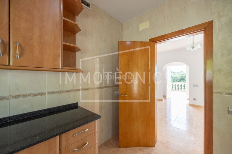 Foto 53476917-ef98-43b7-92ee-258b2ff3cecc. Casa amb aparcament a Cànoves i Samalús