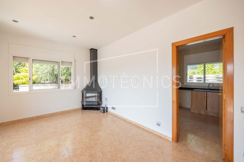 Foto 7fa4fc2c-88e4-4c8a-bab0-c7a3d912d860. Casa amb aparcament a Cànoves i Samalús