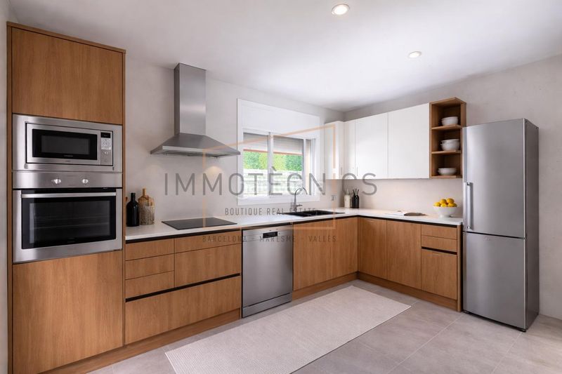 Foto 994d7bc3-d375-4601-88f4-e6a3557a54d0. Casa amb aparcament a Cànoves i Samalús