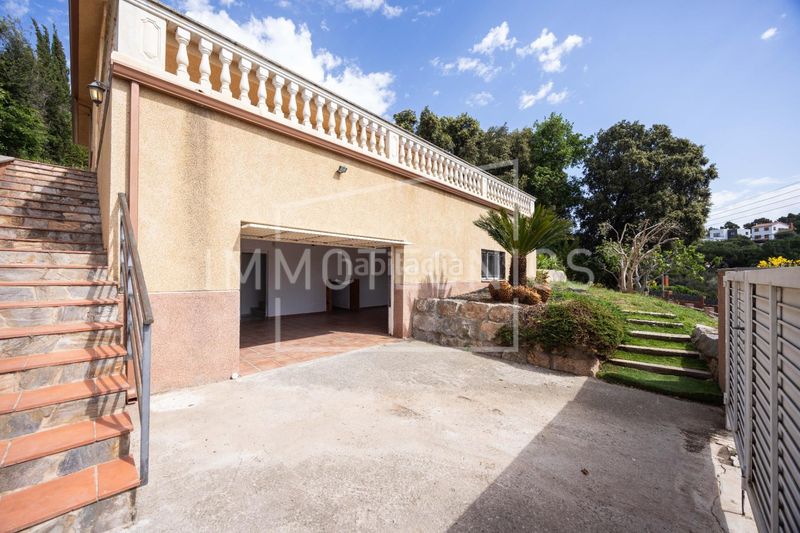 Foto aaf19370-4b97-4b92-9d4f-6b4b066d8898. Casa amb aparcament a Cànoves i Samalús