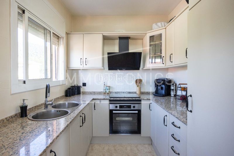 Foto 120c8e52-e9c1-42d3-b8c8-5599d1f2df73. Casa a Cànoves i Samalús
