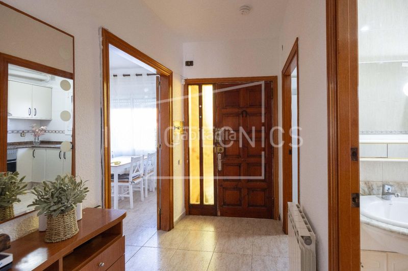 Foto b17e6894-d3a9-40af-adf6-2886b94f931b. Casa a Cànoves i Samalús
