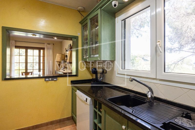 Foto 2d2134ea-bdb8-41ac-b131-ef7ed0893632. Casa amb calefacció aparcament a Llinars del Vallès