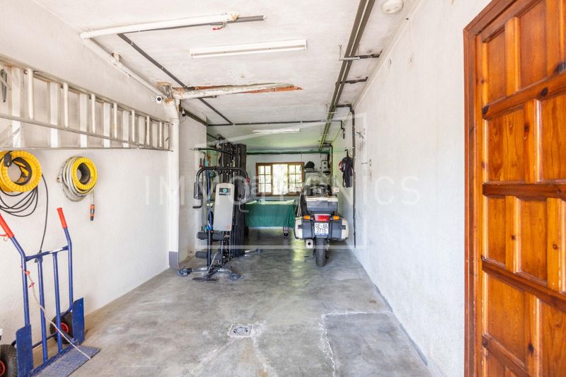 Foto a068852a-0cae-446e-b03f-300dce52b78e. Casa amb calefacció aparcament a Llinars del Vallès