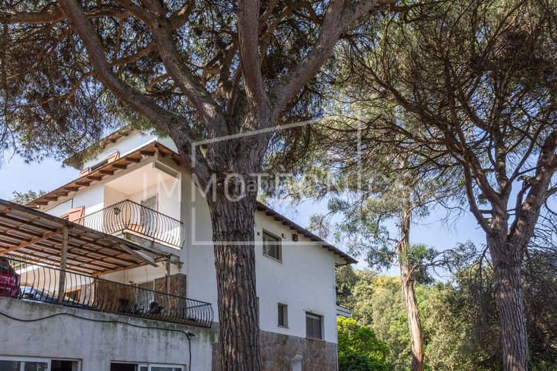 Foto d4590dbd-3f68-4f00-8daa-527341b1b087. Casa amb calefacció aparcament a Llinars del Vallès