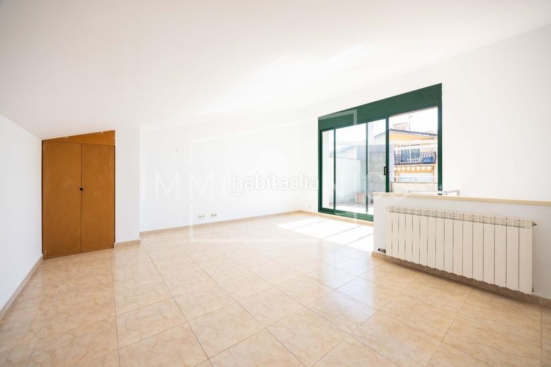 Foto 9aed9d2a-9fa4-4dec-b900-cc087ec3e122. Casa aparellada amb calefacció aparcament a Nord Oest - Can Noguera Garriga (La)