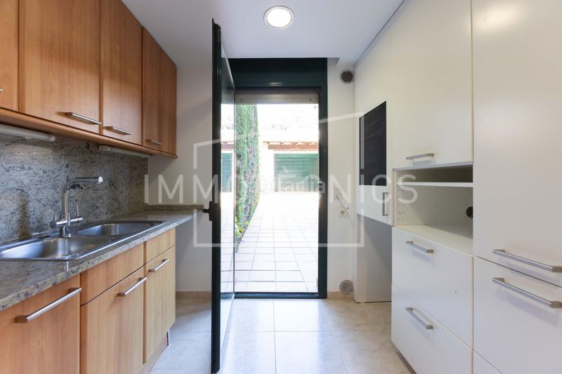 Foto a5cdef0c-17d3-4e24-9260-8863e3ddbf85. Casa aparellada amb calefacció aparcament a Nord Oest - Can Noguera Garriga (La)