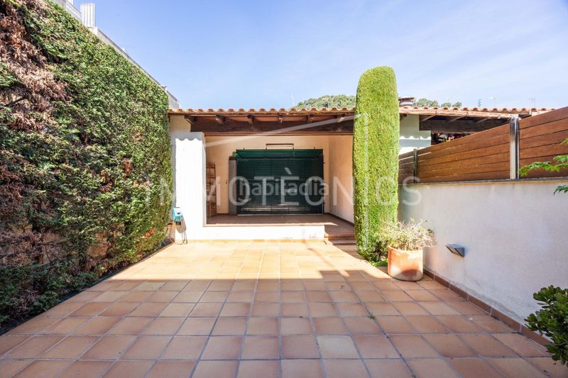 Foto a9bf5146-4751-44c1-9ad3-33578a96f0ae. Casa aparellada amb calefacció aparcament a Nord Oest - Can Noguera Garriga (La)