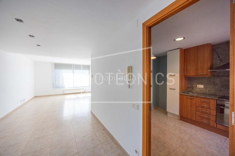 Foto f7db029e-0ded-44ea-9bbe-9277213d8b95. Casa aparellada amb calefacció aparcament a Nord Oest - Can Noguera Garriga (La)