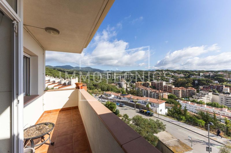 Foto 5932a678-5c3b-452a-b1e1-313c9585084a. Casa adossada amb calefacció aparcament a Caldes d´Estrac
