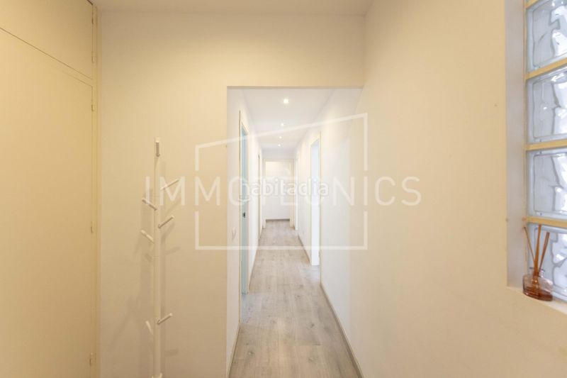 Foto 3b8d9094-38ff-4bcb-9d3c-ce314261456c. Pis a La Salut Barcelona
