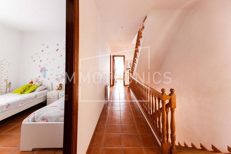 Foto 0b3e73e8-6ead-468a-bdab-8896316985a6. Xalet amb calefacció aparcament a Dosrius poble Dosrius