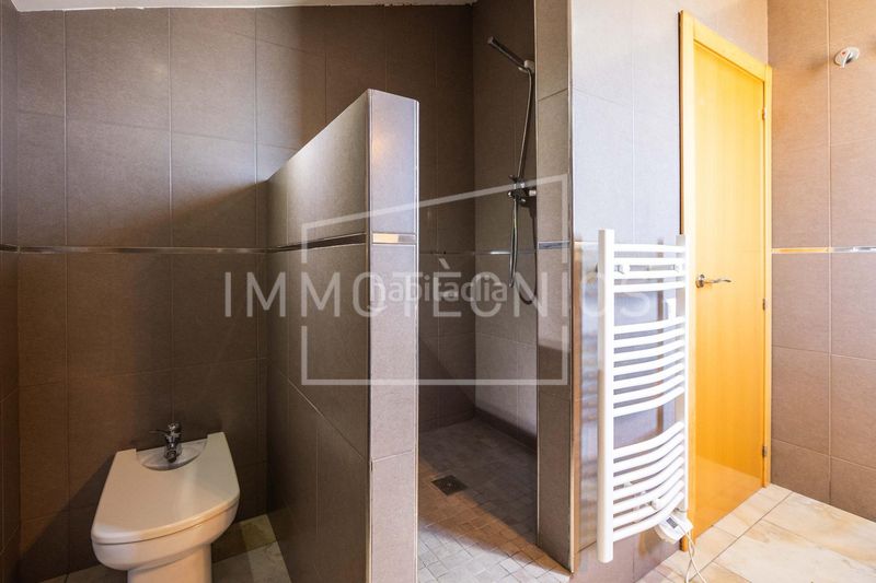 Foto 385a0fe2-d834-4961-a15d-569028ea1cfa. Casa amb aparcament a Cànoves i Samalús