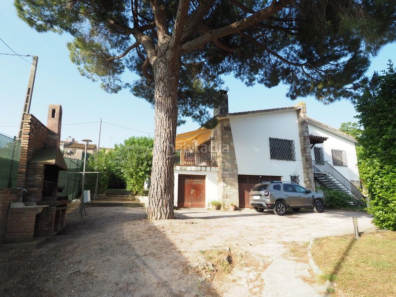Foto 17bd4a10-2d5a-4db4-9e28-3eedb9ac09e4. Casa amb calefacció aparcament a Canovelles