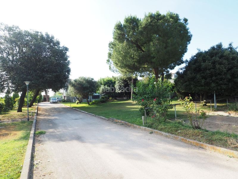 Foto c9358e5f-68e9-41d6-beab-16fb621efd0e. Casa amb calefacció aparcament a Canovelles