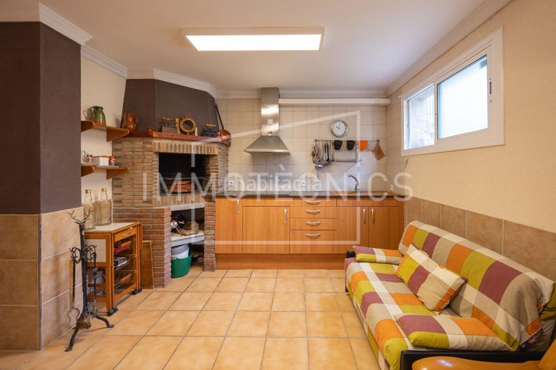 Foto 8be59874-78b9-40a0-9989-397223c894f1. Casa amb calefacció aparcament piscina a Cànoves i Samalús