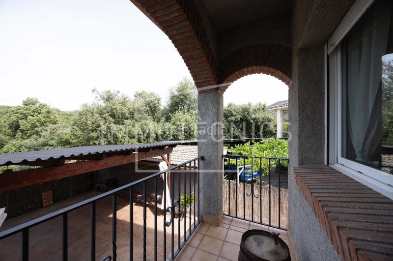 Foto d9aad0a2-3f18-4eff-b2dd-8b7c5574b877. Casa amb calefacció aparcament piscina a Cànoves i Samalús