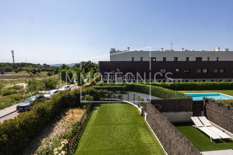 Foto dbd80817-cf26-4623-a264-3ee86de01cbe. Tríplex amb calefacció aparcament piscina a Ametlla del Vallès (L´)