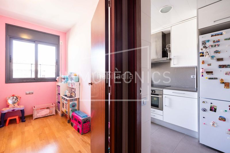 Foto be6a0f9d-06ec-4360-9be6-80e507744e2c. Dúplex amb calefacció aparcament a Can Palet Terrassa