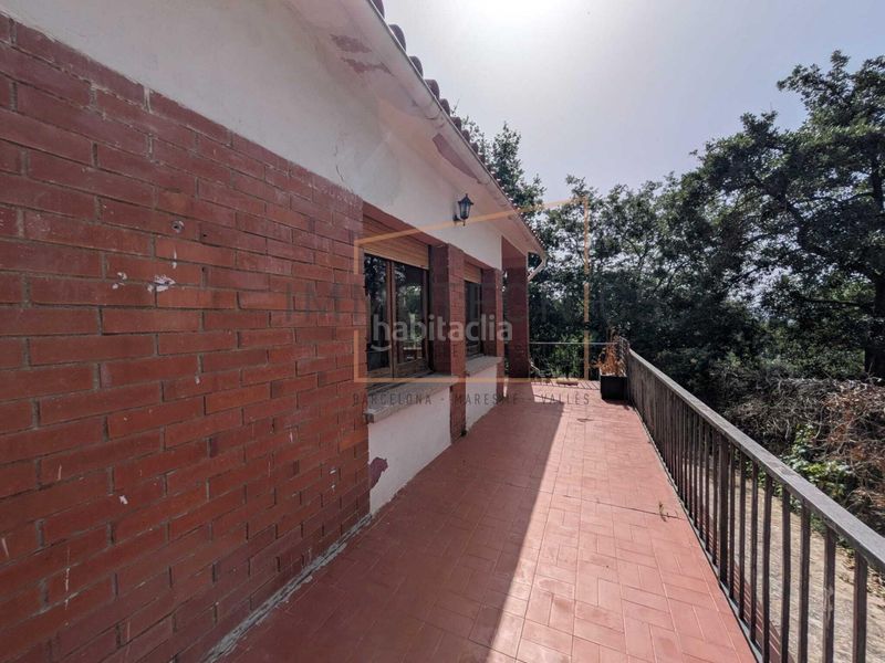 Foto 0f7e71f5-9603-4a18-870f-59f8e061eb94. Casa con parcheggio in Moià