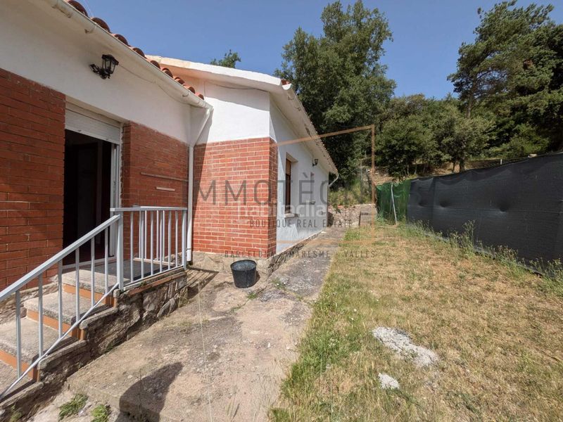 Foto 1b71ce85-ef7a-4f66-8de9-420887b7a16d. Casa con parcheggio in Moià