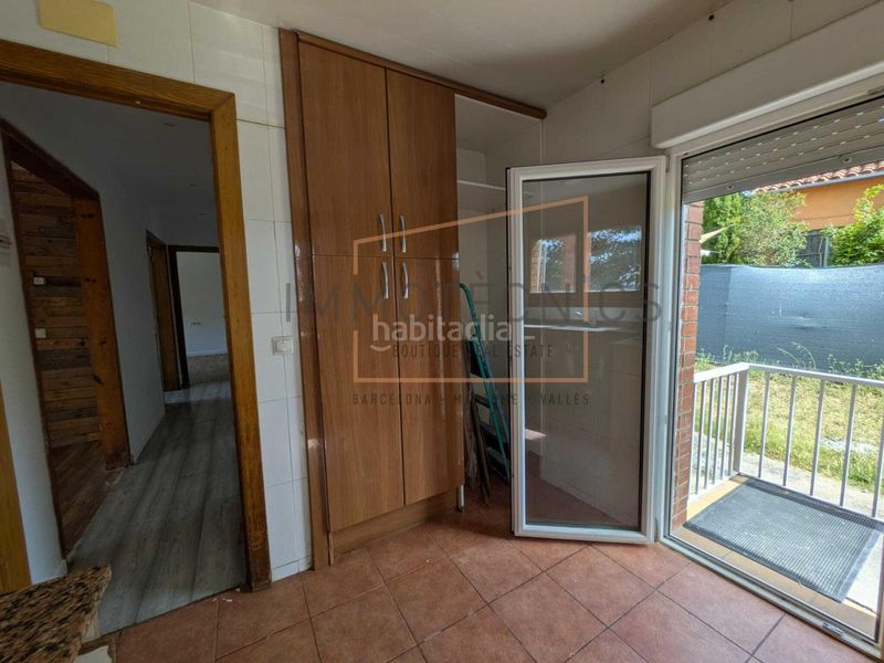 Foto 5e53d15b-9507-4366-ba53-34bd7c8d9231. Casa con parcheggio in Moià