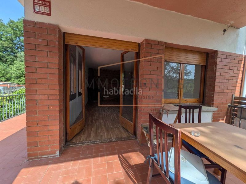 Foto a715a0a0-a241-4535-823f-20d7f5b7edce. Casa con parcheggio in Moià